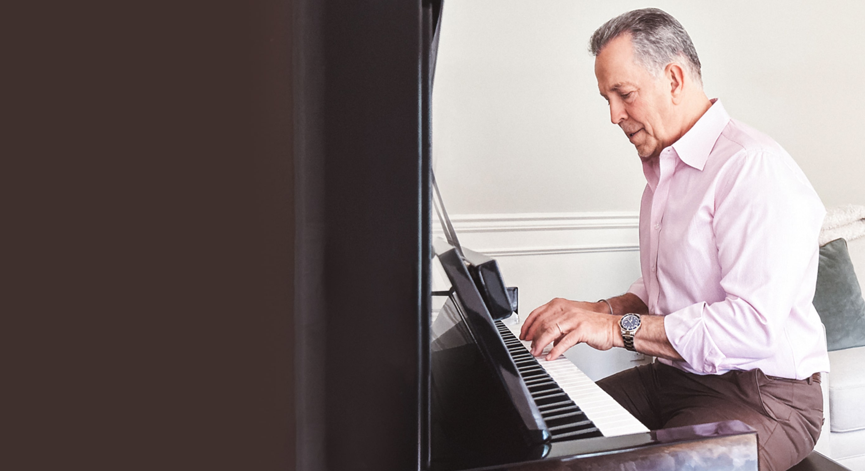 Jim M. Cataract patient playing piano